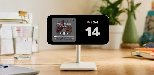 StandBy Mode: Clock & Widgets
